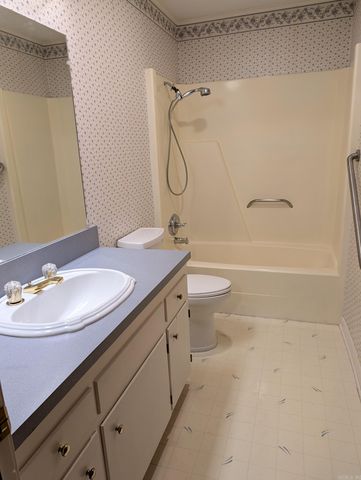 12 Bayou Cove Cir Circle, Mcgehee, AR 71654