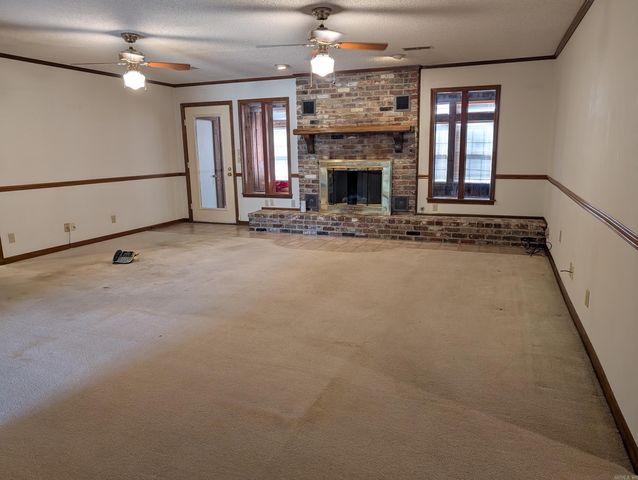 12 Bayou Cove Cir Circle, Mcgehee, AR 71654