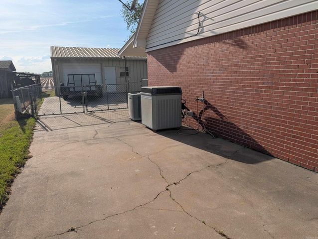 12 Bayou Cove Cir Circle, Mcgehee, AR 71654