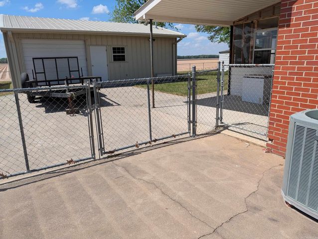 12 Bayou Cove Cir Circle, Mcgehee, AR 71654