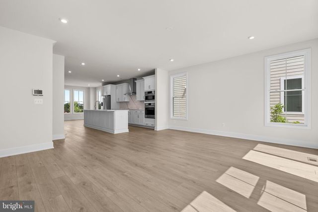 13922 AVIATION PL, Herndon, VA 20171