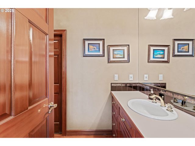 13680 Sw MORGAN Rd, Sherwood, OR 97140