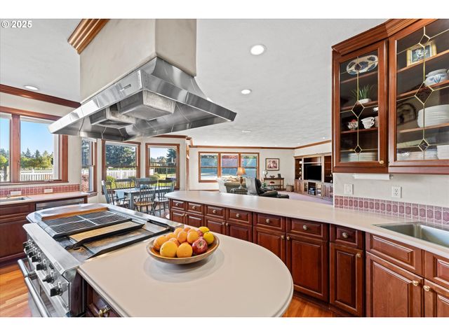 13680 Sw MORGAN Rd, Sherwood, OR 97140