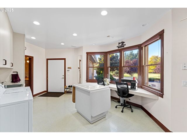 13680 Sw MORGAN Rd, Sherwood, OR 97140