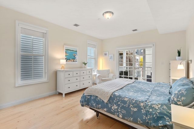 371 Maverick St 2, Boston, MA 02128