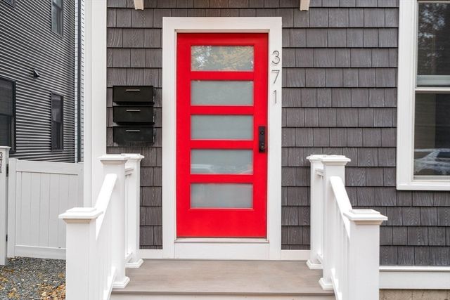 371 Maverick St 2, Boston, MA 02128