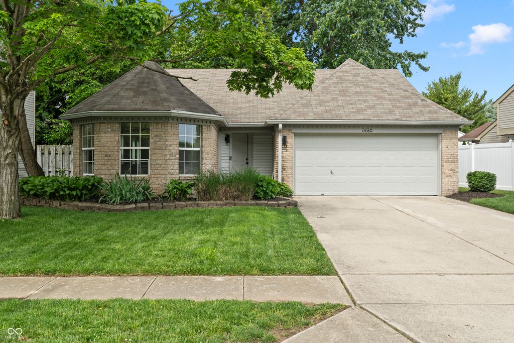7496 Wood Court, Fishers, IN 46038