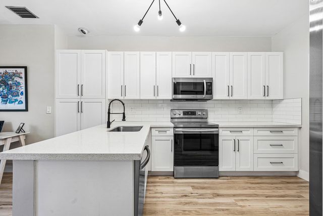 7674 Solimar Circle, Boca Raton, FL 33433