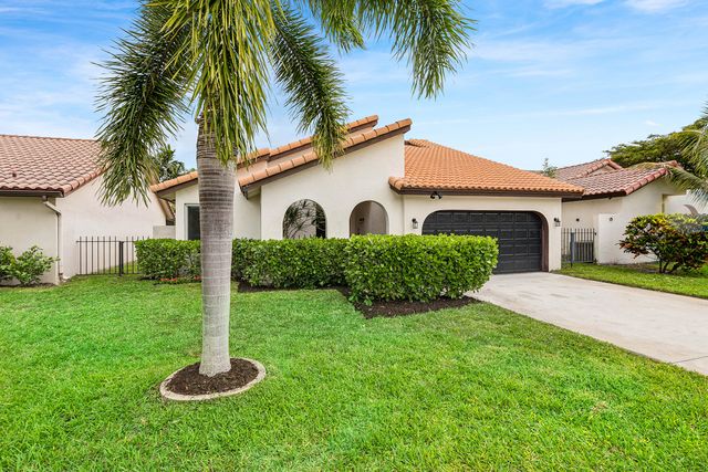 7674 Solimar Circle, Boca Raton, FL 33433