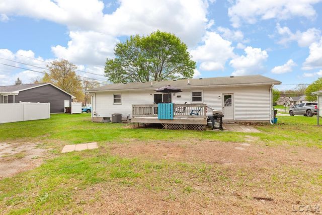 902 N Union Street, Tecumseh, MI 49286