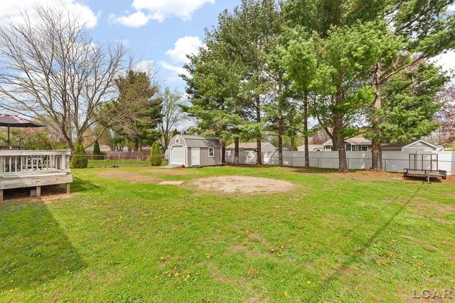 902 N Union Street, Tecumseh, MI 49286