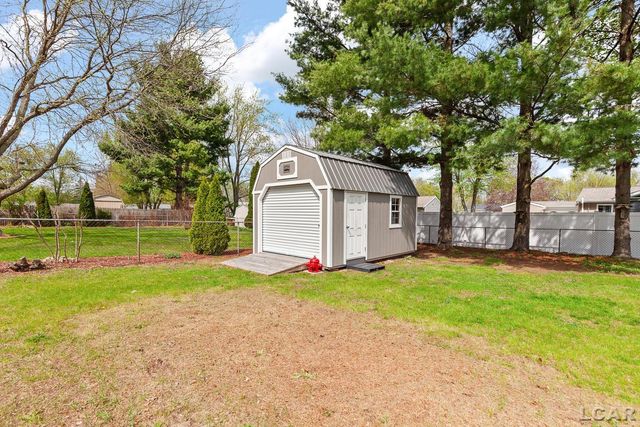 902 N Union Street, Tecumseh, MI 49286