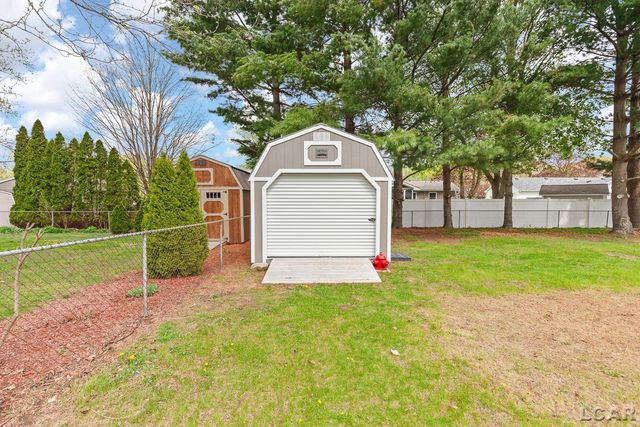 902 N Union Street, Tecumseh, MI 49286