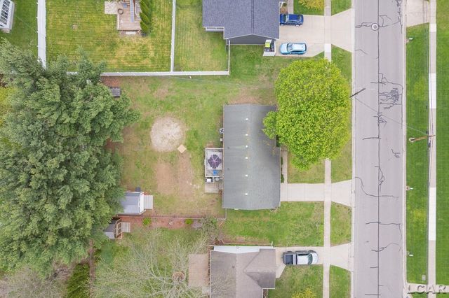 902 N Union Street, Tecumseh, MI 49286