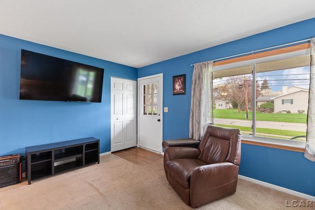 902 N Union Street, Tecumseh, MI 49286