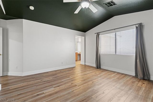 4905 Pounding Surf Avenue, Las Vegas, NV 89131