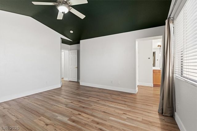 4905 Pounding Surf Avenue, Las Vegas, NV 89131