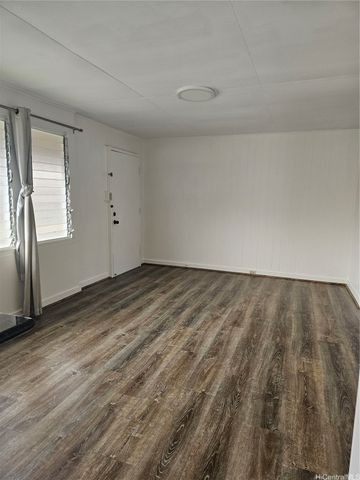 2361 Pauoa Road A, Honolulu, HI 96813