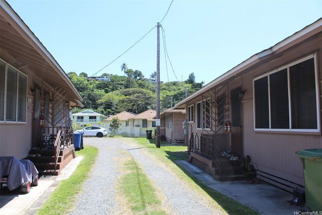 2361 Pauoa Road A, Honolulu, HI 96813
