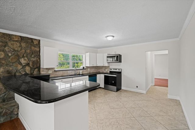 485 Nellie Head Road, Tunnel Hill, GA 30755