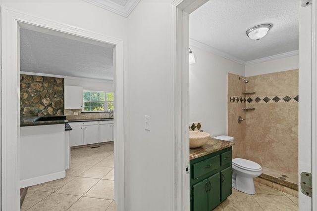 485 Nellie Head Road, Tunnel Hill, GA 30755