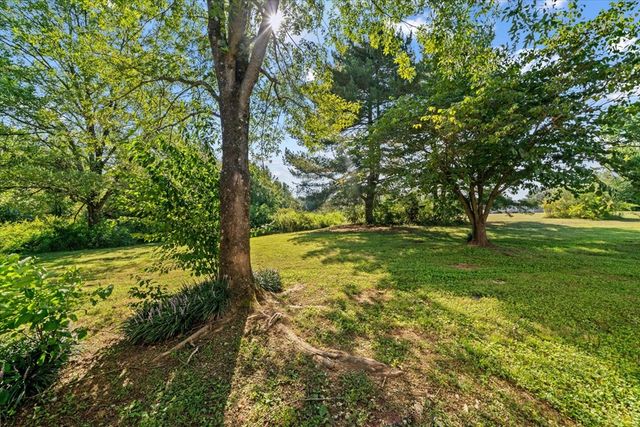 485 Nellie Head Road, Tunnel Hill, GA 30755