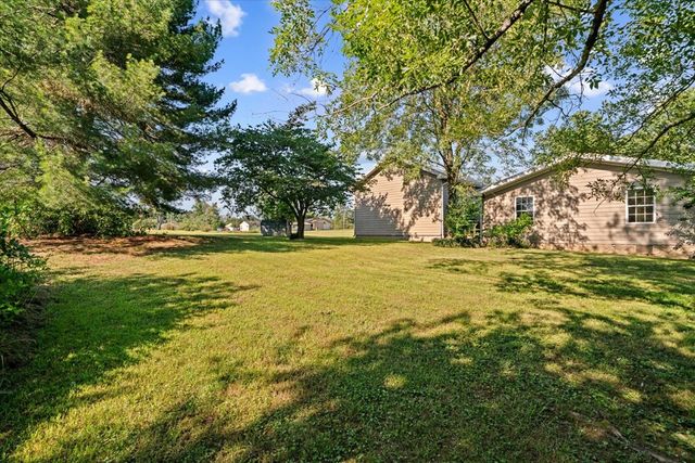 485 Nellie Head Road, Tunnel Hill, GA 30755