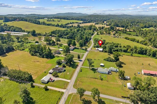 485 Nellie Head Road, Tunnel Hill, GA 30755
