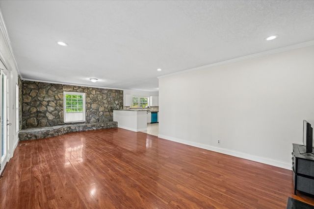 485 Nellie Head Road, Tunnel Hill, GA 30755
