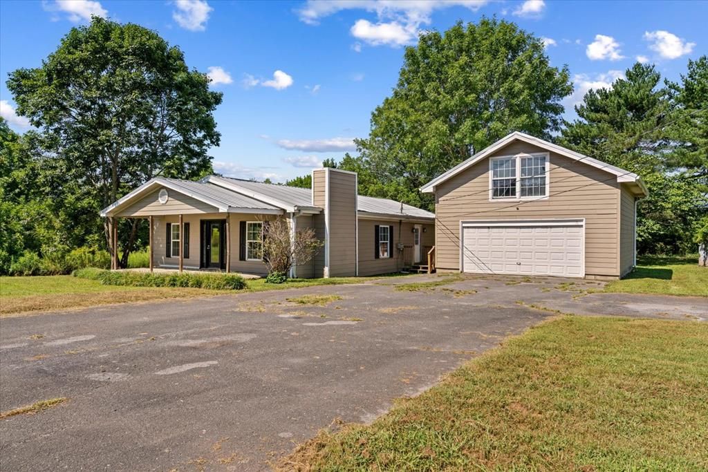 485 Nellie Head Road, Tunnel Hill, GA 30755