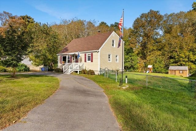 852 Burt St, Taunton, MA 02780