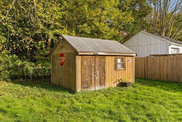 852 Burt St, Taunton, MA 02780