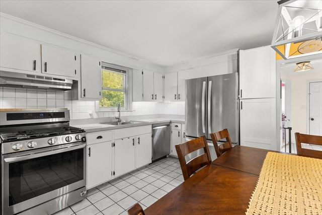 852 Burt St, Taunton, MA 02780