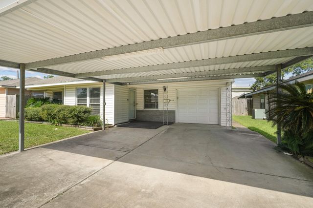 206 Tilden Drive, Pasadena, TX 77506