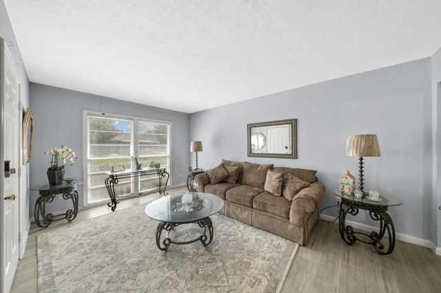 206 Tilden Drive, Pasadena, TX 77506