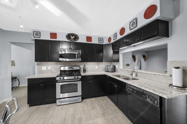 206 Tilden Drive, Pasadena, TX 77506
