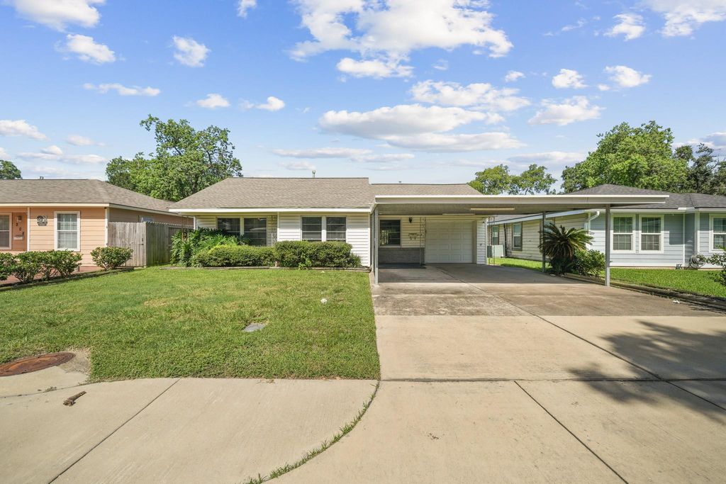 206 Tilden Drive, Pasadena, TX 77506