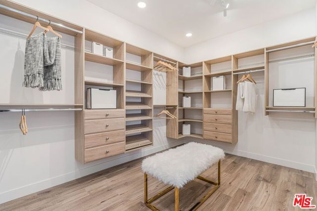 20151 Strathern Street, Winnetka, CA 91306