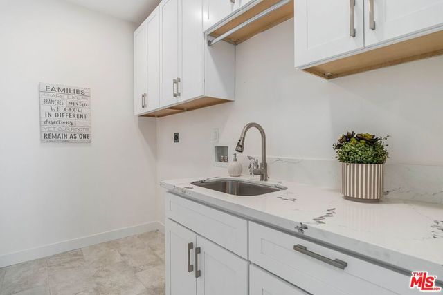 20151 Strathern Street, Winnetka, CA 91306