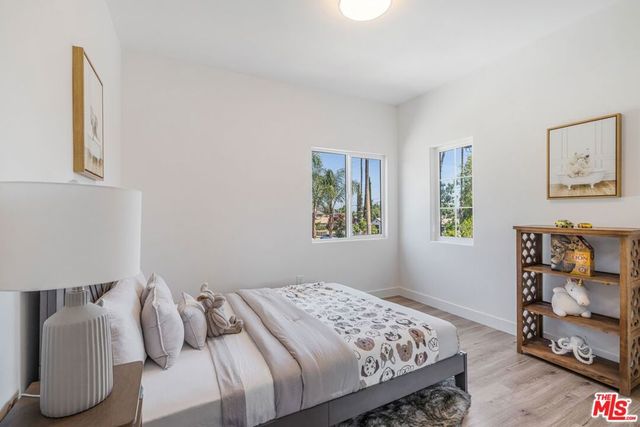 20151 Strathern Street, Winnetka, CA 91306
