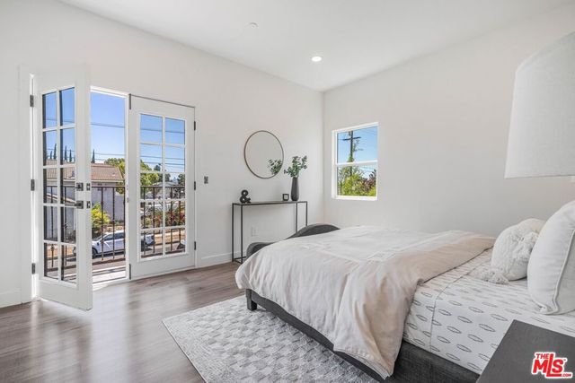 20151 Strathern Street, Winnetka, CA 91306
