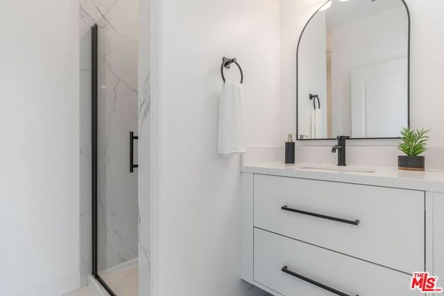 20151 Strathern Street, Winnetka, CA 91306