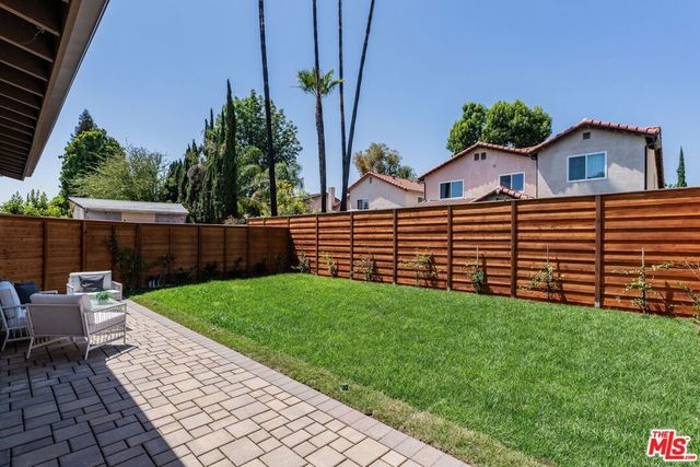 20151 Strathern Street, Winnetka, CA 91306