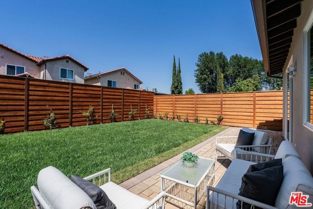 20151 Strathern Street, Winnetka, CA 91306
