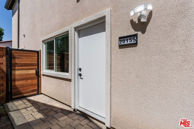 20151 Strathern Street, Winnetka, CA 91306