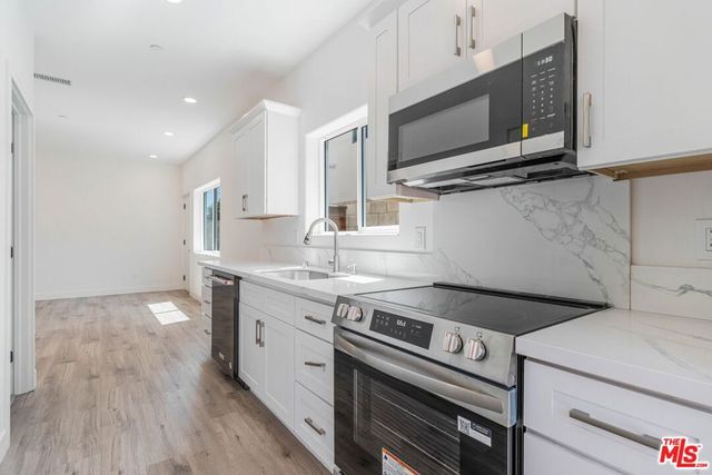 20151 Strathern Street, Winnetka, CA 91306