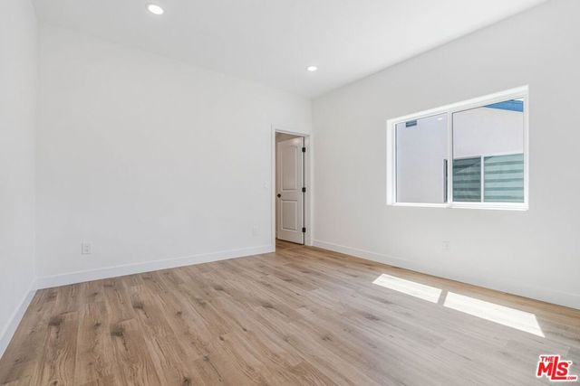 20151 Strathern Street, Winnetka, CA 91306