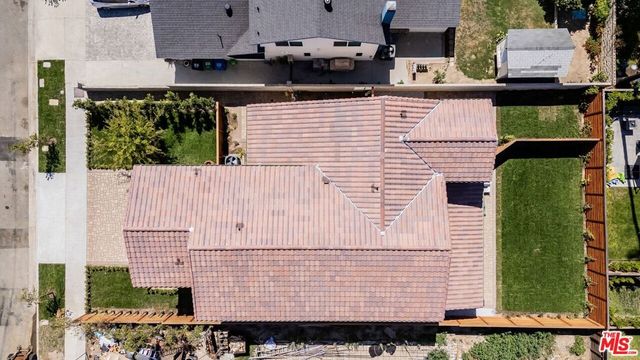 20151 Strathern Street, Winnetka, CA 91306