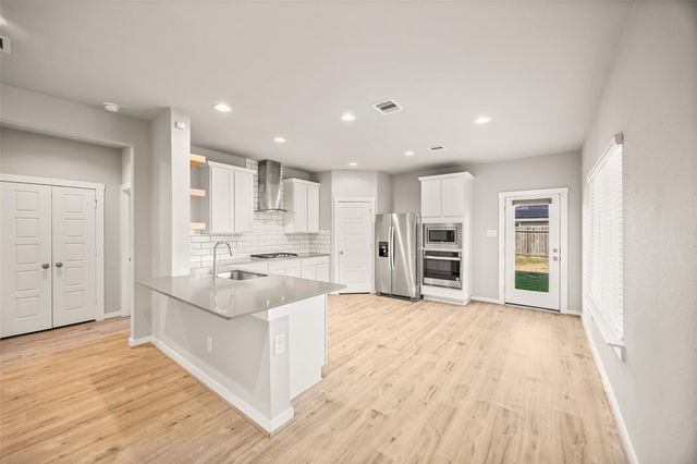 2823 Kennet Manor Drive, Houston, TX 77047