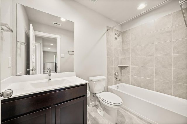 2823 Kennet Manor Drive, Houston, TX 77047